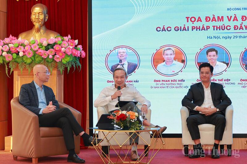 Xuất nhập khẩu và yêu cầu tái định hình chiến lược phát triển