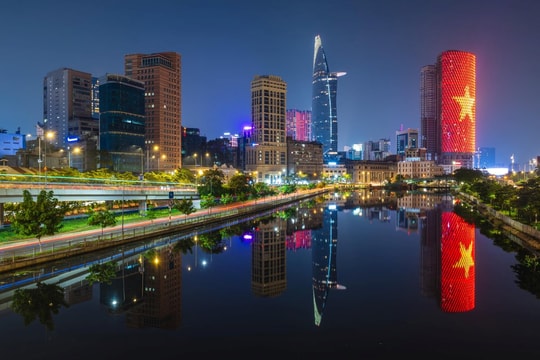 Việt Nam năm 2025: Đã sẵn sàng cho bước nhảy vọt kinh tế?