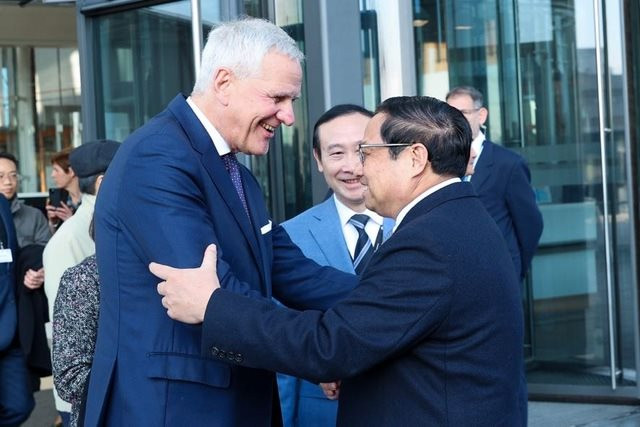 Thủ tướng Phạm Minh Chính hoan nghênh các doanh nghiệp châu Âu mở nhiều tuyến bay đến Việt Nam để phát triển logistics