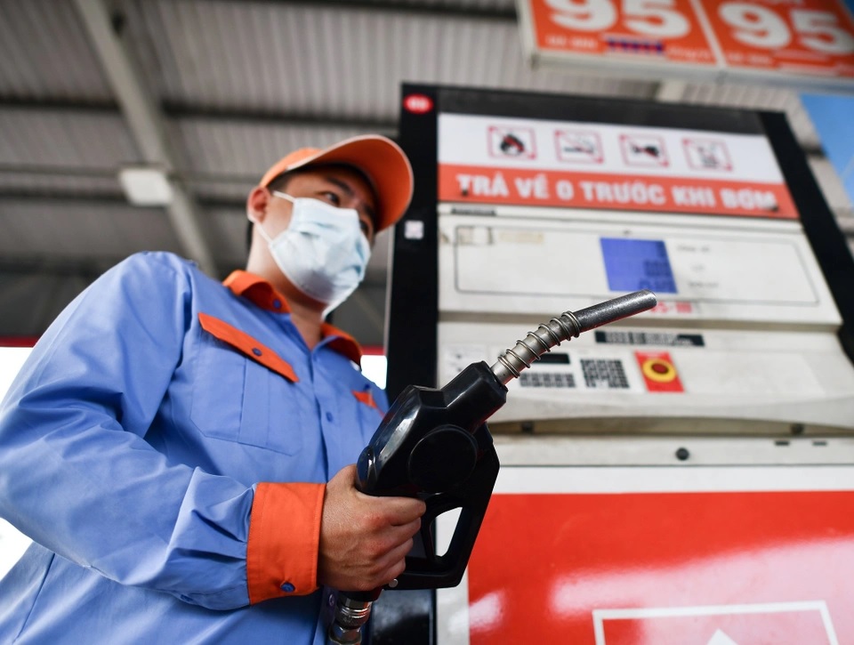 Bộ Công Thương 4 lần đề nghị Bộ Tài chính sửa chiết khấu xăng dầu