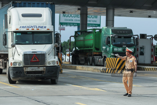 Từ 1/8: Tổng kiểm soát xe khách, xe container