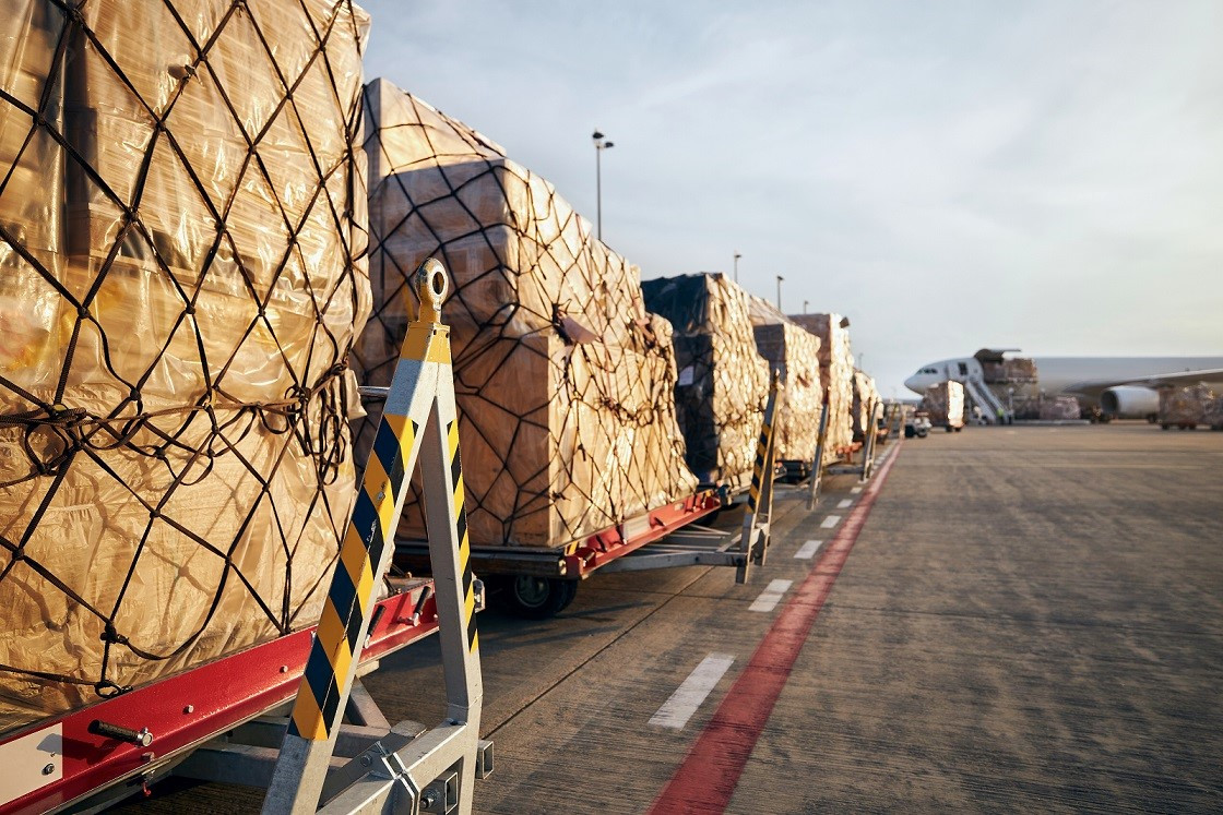 Công suất vận chuyển hàng không sụt giảm do chiến tranh Ukraine